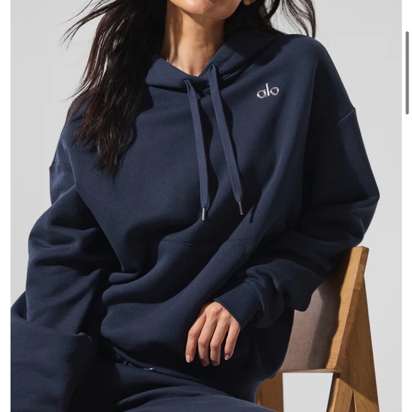 ALO Yoga Navy Hoodie and Sweatpants Set - Picture 4 of 4